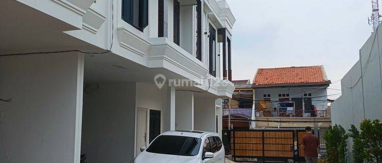 Rumah Murah 2 Lantai Lokasi Sangat Strategis 1