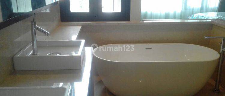 Rumah di BDN cipete , minimalis modern 1