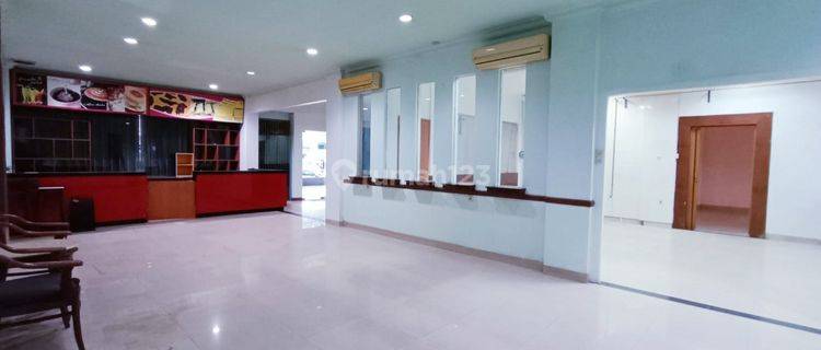 Dijual Bangunan Komersil di Jalan Utama Taman Ratu Jakarta Barat 1