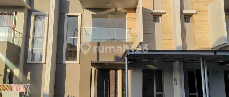 Golf Island Cluster Violin House Size 8x15m 1