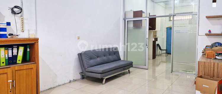 SEWA RUMAH DALAM KOMPLEK DI SUNGGAL (KHUSUS CHINESE) 1