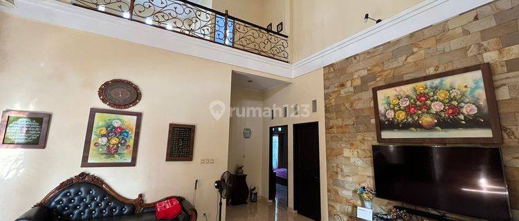 Rumah Full furnished Ukuran besar 2 lantai SHM Di DEPOK, jakarta 1