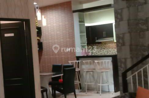 Dijual Rumah Cantik Siap Huni 2 Lantai Hertasning Komp. Palm Mas 1