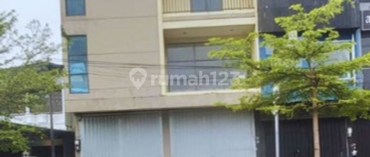 For Rent 3-Story Shop House on Pengayoman Main Road, Panakukkan, Strategic Location, Negotiable 1