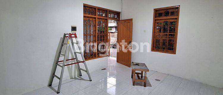 RUMAH 1 LANTAI ROW 2 MOBIL DI PERUMAHAN TAMAN CIBODAS, TANGERANG 1