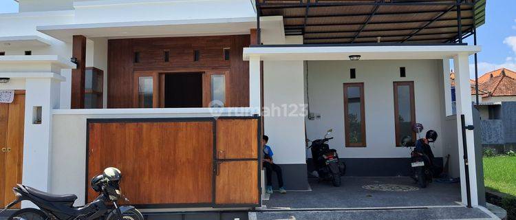 RUMAH MINIMALIS  UNTUK KELUARGA KECIL, LINK SANGAT NYAMAN 1