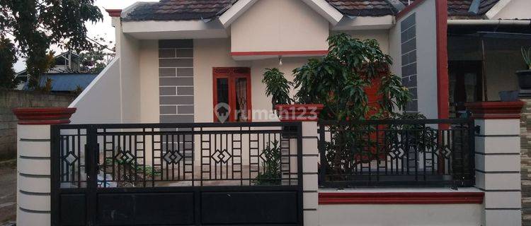 DIJUAL RUMAH 1LT TANJUNGSARI SUMEDANG, DALAM KOMPLEK, HOOK, AMAN 1