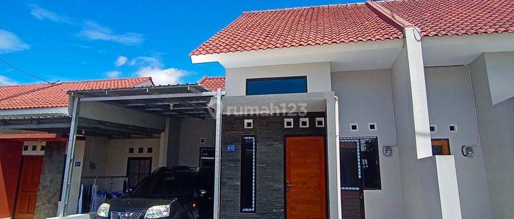 Rumah Murah Baru hadap Timur SHM Di gentan surakarta 1