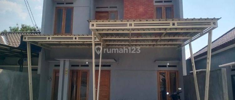 Rumah Kontrakan 2 Lantai Hadap Timur Di Purbayan Gentan 1