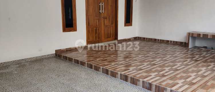 For Rent New Brand New House in Jagalan Jebres Solo 1