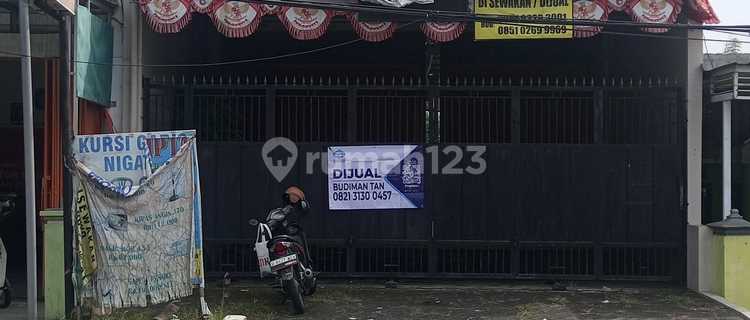 Nice Shop House Kemlagi Mojokerto 1