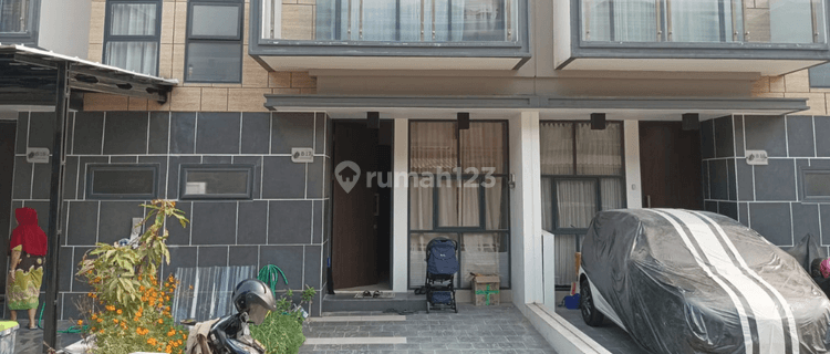 Rumah di Golden City, Nempel Wisma Asri, Dekat Summarecon Bekasi 1