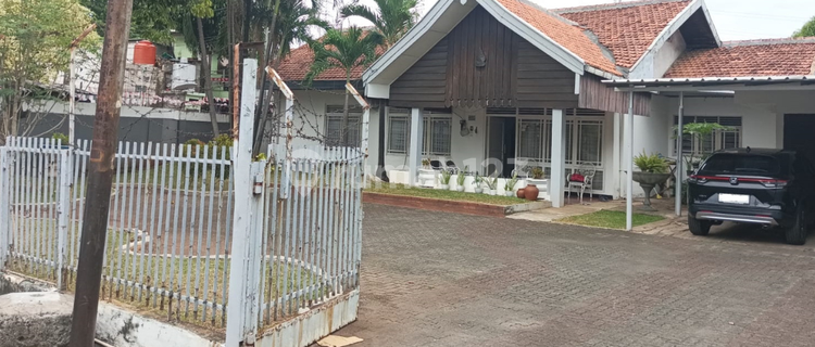 Rumah Dijual Luas, Cipinang, Jakarta Timur 3 Menit LRT Cawang 1