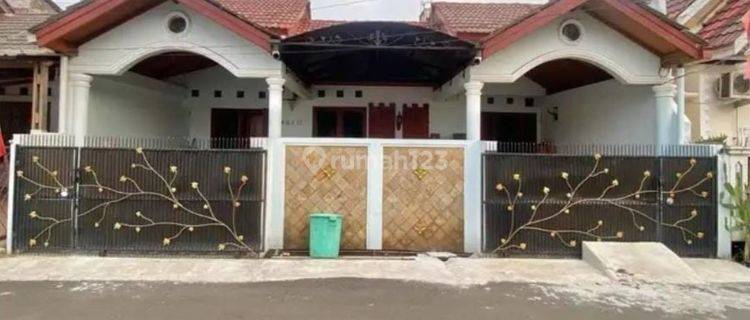 Rumah Dijual Dukuh Zamrud, Padurenan, Mustika Jaya, Bekasi, SHM 1