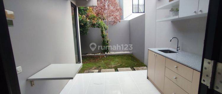 Dijual Rumah di Grand sunrise Baru ready unit free semua hiaya SHM 1