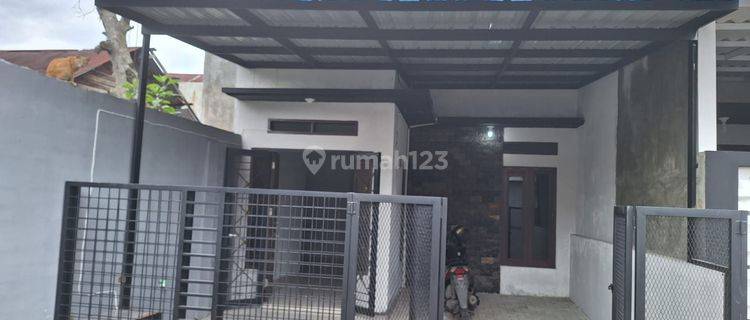 Rumah 1 lantai dalam komplek daerah Teladan SM Raja Medan  1