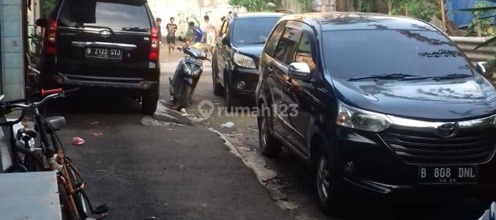 Rumah di jl asirot Kebayoran dekat dengan permata hijau 1