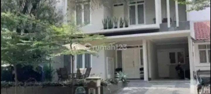 For Rent rumah mewah siap huni Full Furnished di Legenda Wisata.  1