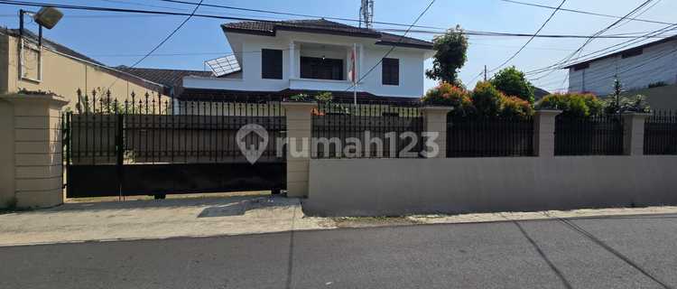 DISEWAKAN RUMAH CANTIK (Siap Huni/Unfurnished) JL.GAHARU CIPETE SELATAN JAKARTA SELATAN  1