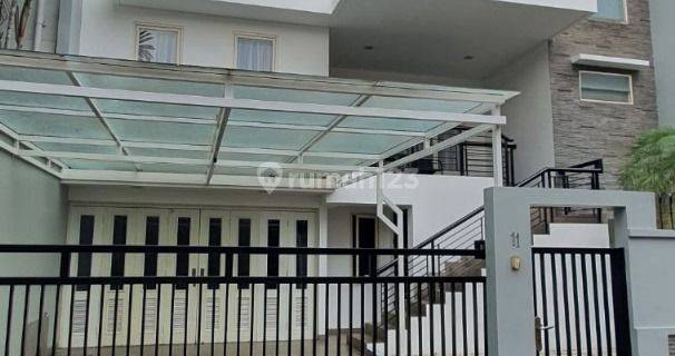 Disewakan Rumah Di Jl.guntur Setiabudi Jakarta Selatan 1