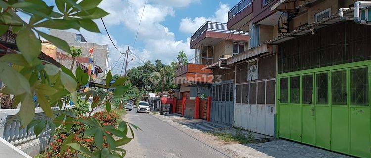 Rumah 2 Lantai Di Medan Siap Huni Lokasi Strategis  1