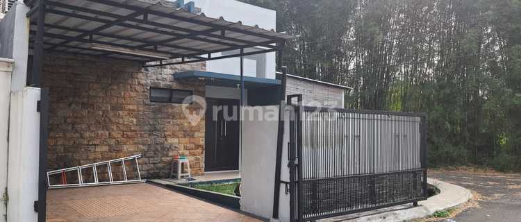 For Sale Fast 1-Story House Hook Position in Nusaloka BSD 1