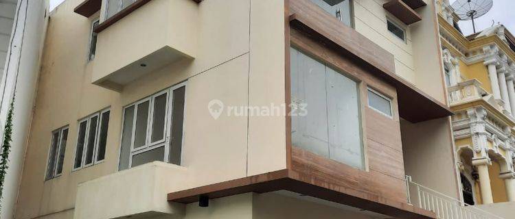 Rumah Layar Permai Uk 8x15 Mewah Siap Huni 3 Lantai  1