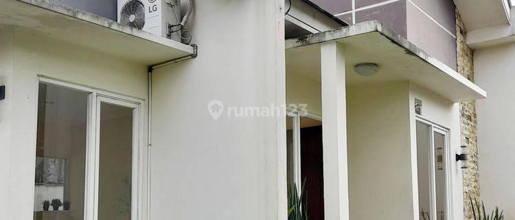 Rumah Dengan Keamanan CCTV 24 jam dan One Gate System Surat Shm 1