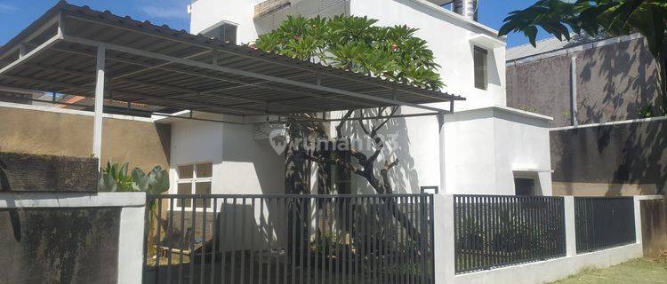 Rumah Lingkungan yang tenang dan nyaman  1