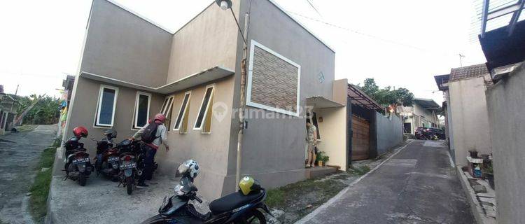 Rumah Bagus Minimalis Dekat Berbagai Kampus Ternama di Solo 1