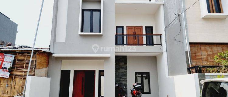 Rumah Baru 2 Lantai di Gumpang, Dekat Ke Ums Transmart 1