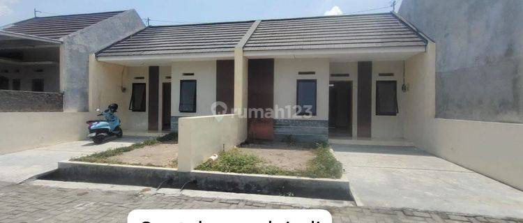 Rumah Cantik di Dekat Jalan Raya Solo Semarang, di Boyolali 1