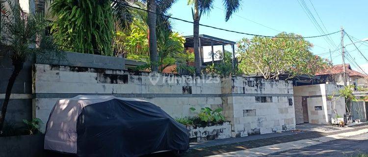 Rumah Luxury Fully Furnished Lokasi Tengah Kota Denpasar 1