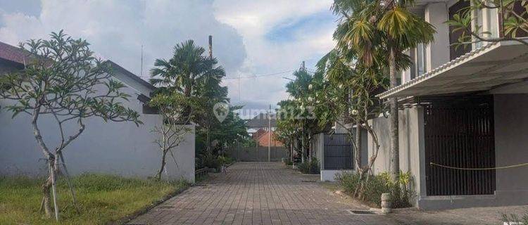 Rumah Siap Huni Sangat Terawat One Gate System Area Denpasar  1