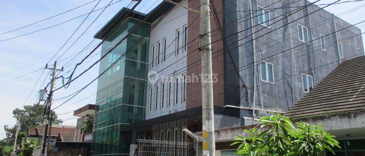 Investasi Gedung Kantor 3 Lantai Dekat Kampus Uny Yogyakarta 1