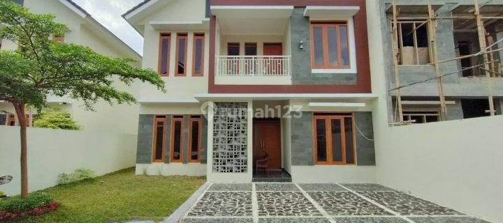 RUMAH MODERN 2 LANTAI DI CLUSTER AKSES MUDAH KALASAN SLEMAN 1