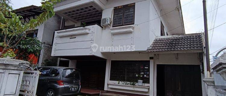 Rumah Bagus Mainroad  Pusat Kota dekat Trans Studio Mall 1