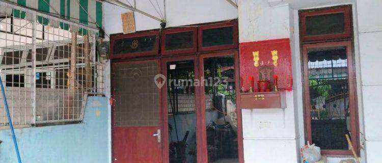 RUMAH PETAK LEBAR 5 METER DALAM KOMPLEK JALAN JAWA SEI SIKAMBING 1