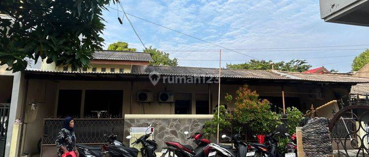 Dijual Rumah Tengah Kota di Semarang Barat 1