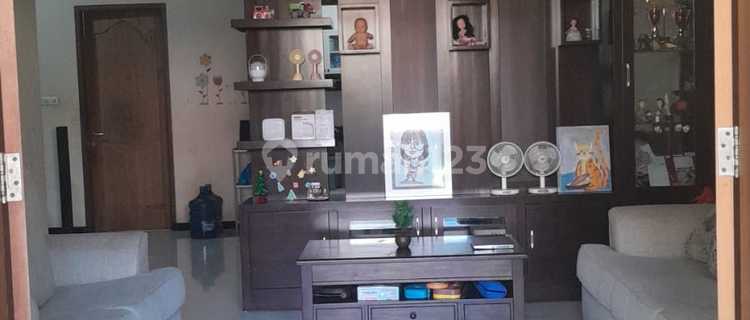 For Sale House on Berlian Street, Mangunharjo, Tembalang 1