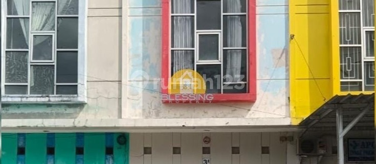 Strategic Ready-to-Use Shop House for Business on Canal Road 1