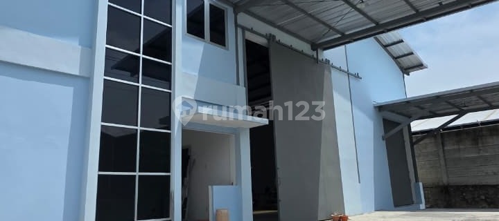 Premium Ready-to-Use Warehouse Strategically Located on Walisongo Main Road 1