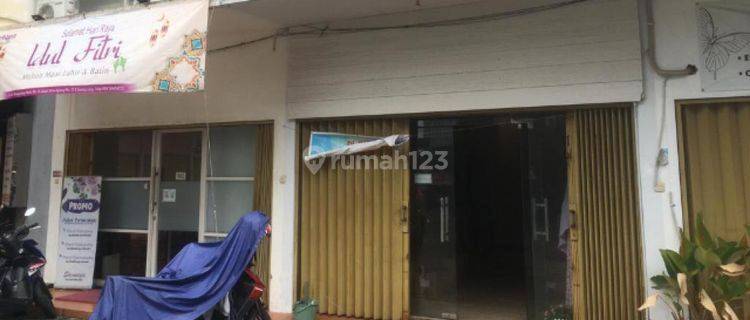 Ruko Strategis Siap Pakai di Jalan Tirto Agung 1