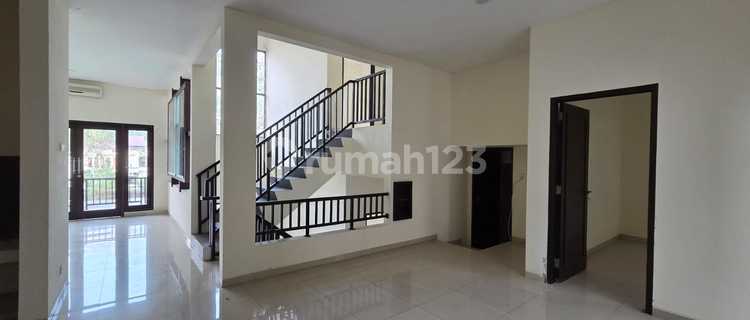 Rumah, Palm Hills 2 Lantai, SHM, Semarang.selatan ( Tna ) 1