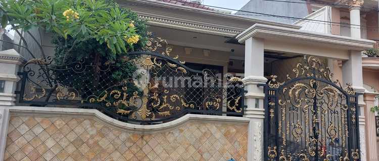 Ready-to-Live House in Tidar Area, Central Surabaya 1