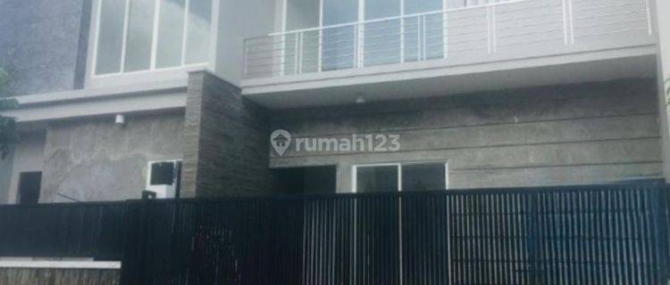 Rumah baru 2lantai siap huni  1