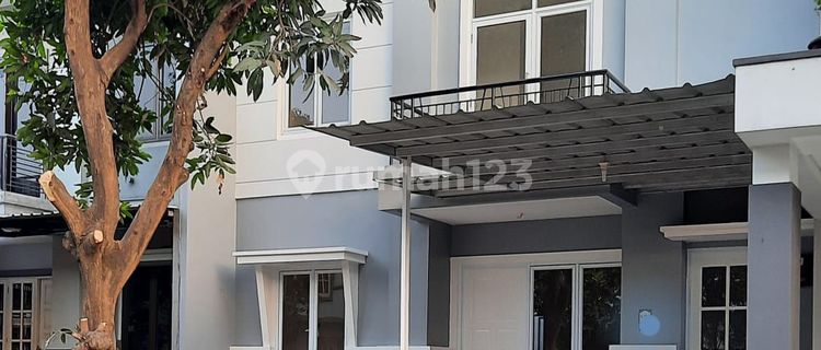 Nice new house ready for total renovation in Kota Wisata 1