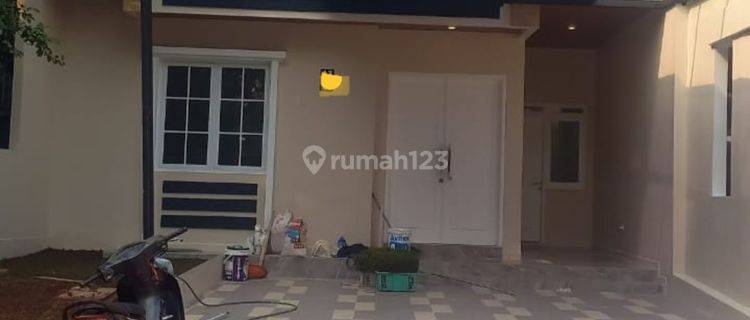 Rumah siap huni baru renovasi total hanya lima menit ke pintu tol di Kota Wisaya 1