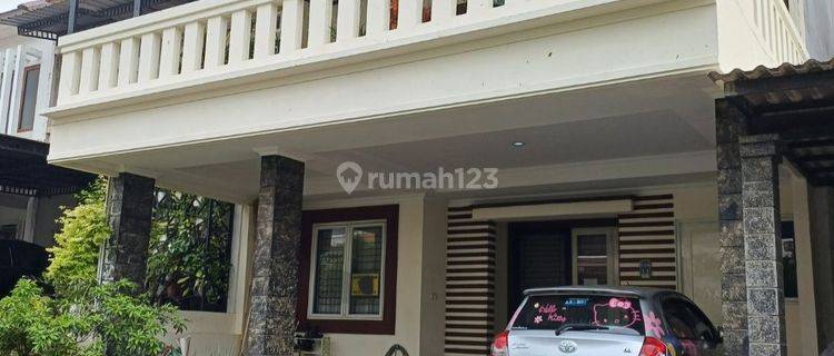 Rumah bagus furnis siap huni hanya lima menit ke pintu toll di Kota Wisata 1