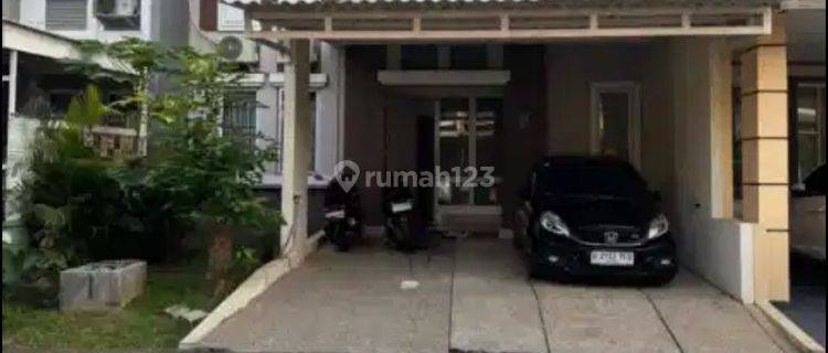 Rumah bagus full furnis tinggal bawa koper aja siap huni aman dan nyaman  di Kota Wisata 1